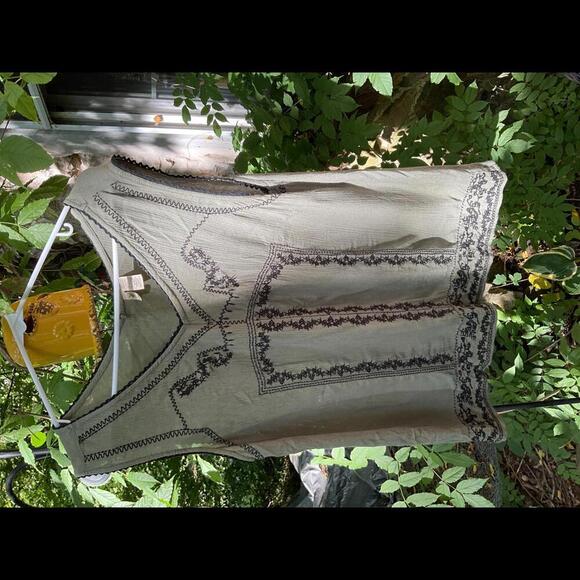 Japna Embroidered Sleeveless Boho Blouse Size Large - Picture 1 of 6